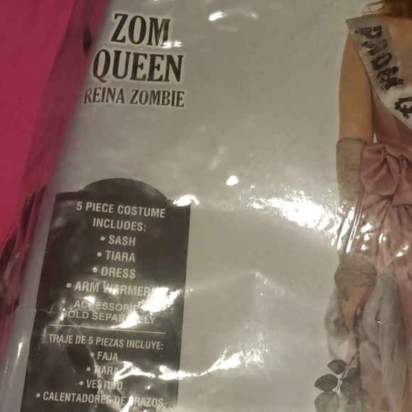 Halloween Costumes - Picture 2 of 5